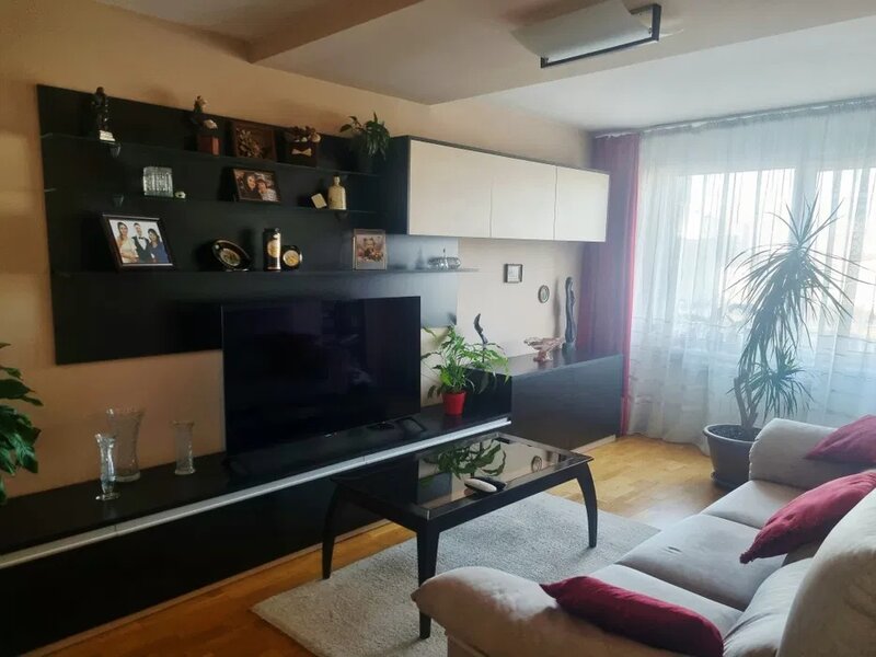 Circumvalatiunii, apartament 3 camere, 70 mp utili, ocazie.